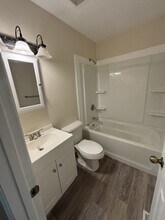 198 Valley St in Mars Hill, NC - Building Photo - Building Photo