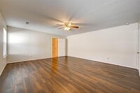 3622 St William Ln photo'