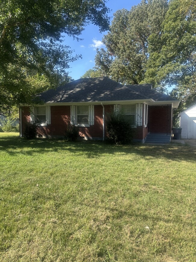 property at 1622 Alta Vista Ave