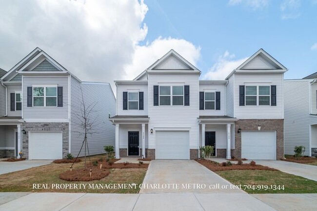 6104 Jasmine Br Rd in Charlotte, NC - Building Photo - Building Photo