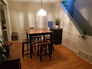 15 Winding Pond Rd in Londonderry, NH - Building Photo - Building Photo