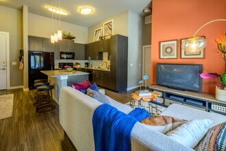 Harmony Luxury Apartments in Rowlett, TX - Foto de edificio - Building Photo