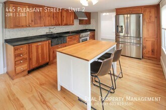 445 Pleasant St in Portsmouth, NH - Building Photo - Building Photo