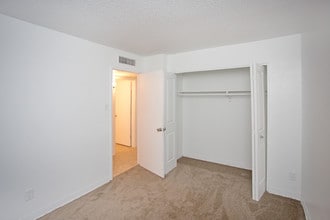 Mariposa Flats in Phoenix, AZ - Foto de edificio - Interior Photo