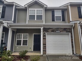 7035 Jane Parks Way in Charlotte, NC - Building Photo