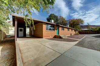 369 E 100 S in Moab, UT - Building Photo - Building Photo