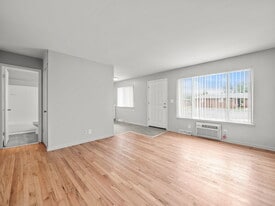 The Ranches Of Rosebrook in Ypsilanti, MI - Building Photo