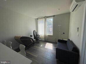 4217 Chestnut St in Philadelphia, PA - Building Photo - Building Photo