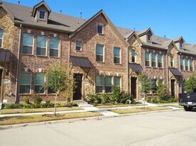 2407 Klamath Dr in Lewisville, TX - Building Photo