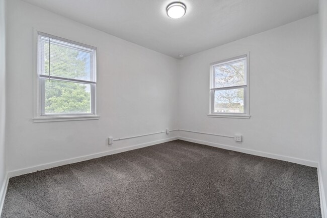 property at 38 Midland Heights Cir
