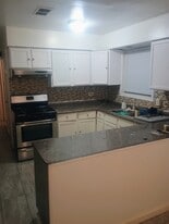 307 Yates Ave, Unit 1 in Calumet City, IL - Building Photo