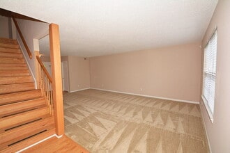 3438 W 52nd St, Unit 03-03126 in Indianapolis, IN - Foto de edificio - Building Photo