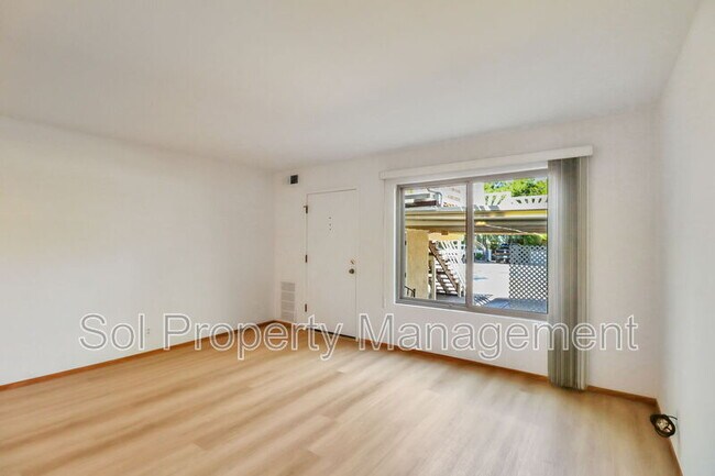 5 Treanor St in San Rafael, CA - Foto de edificio - Building Photo