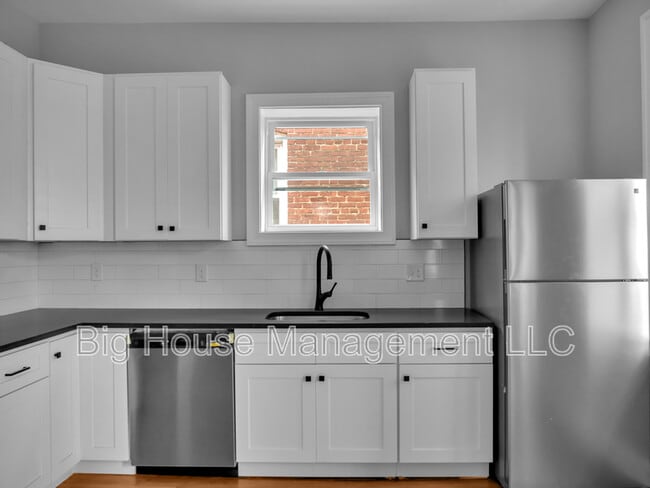 property at 707 Druid Park Lake Dr