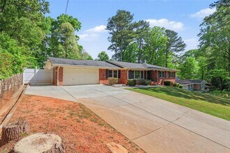 3582 Cloudland Dr in Stone Mountain, GA - Building Photo - Building Photo