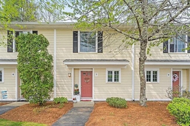 property at 10 Janet Rd