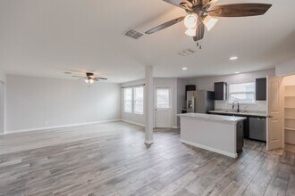 6414 Dynamic Sound in San Antonio, TX - Building Photo - Building Photo