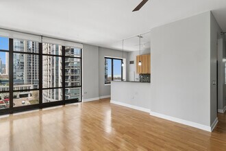 1322 S Prairie Ave in Chicago, IL - Building Photo - Building Photo