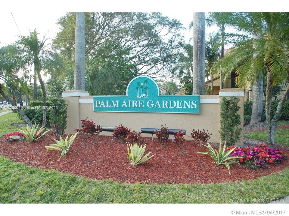 4381 W McNab Rd in Pompano Beach, FL - Building Photo