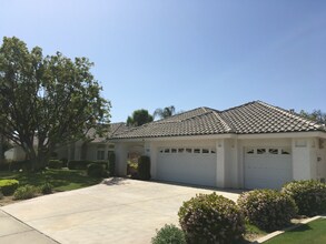11008 Brightwater Way in Bakersfield, CA - Building Photo - Building Photo