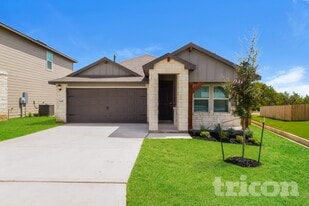 5608 Luna Pass in Saint Hedwig, TX - Building Photo