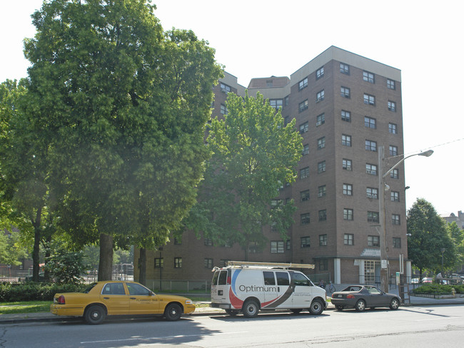 159 Lexington Ave in White Plains, NY - Foto de edificio - Building Photo