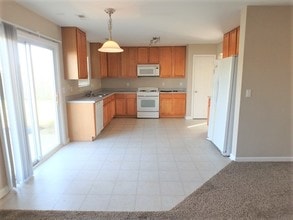 708 Willow Bay Dr in Fuquay Varina, NC - Building Photo - Building Photo