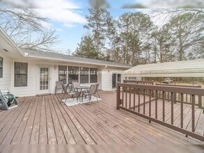 1496 Dooley Town Dr in Statham, GA - Building Photo - Building Photo