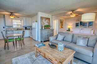 5900 Bonita Beach Rd SW in Bonita Springs, FL - Building Photo