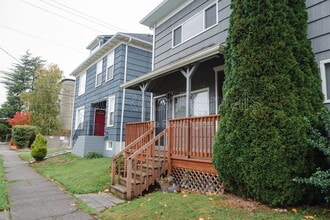 1116 N 4th St in Tacoma, WA - Building Photo - Building Photo