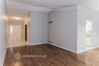 2125 S Elkhart St in Aurora, CO - Building Photo - Building Photo