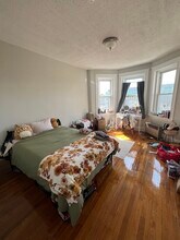 1186 Commonwealth Ave in Boston, MA - Foto de edificio - Building Photo