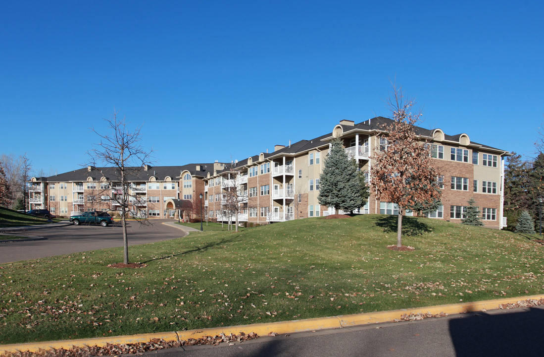 SummerCrest Condos in Minneapolis, MN - Building Photo