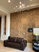 675 President St-Unit -Unit 2008 in Baltimore, MD - Foto de edificio - Building Photo