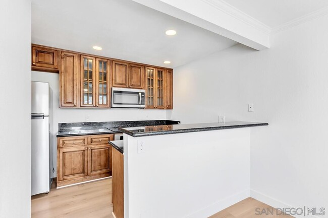 8544 Via Mallorca in San Diego, CA - Building Photo - Building Photo