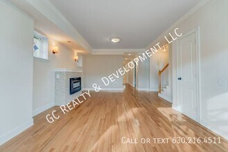 5126 N Kimball Ave in Chicago, IL - Building Photo - Building Photo