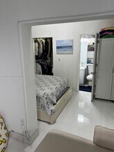 246 Poinciana Island Dr in Sunny Isles Beach, FL - Building Photo - Building Photo