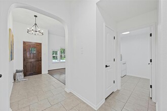 1701 Hidden Springs Path in Round Rock, TX - Foto de edificio - Building Photo