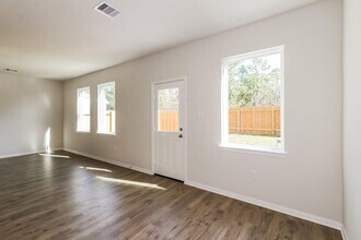 8206 Sunberry Shadow Dr in Houston, TX - Building Photo - Building Photo