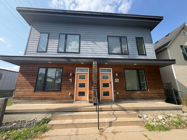 457 4th St NW, Unit 1 in Grand Rapids, MI - Building Photo - Building Photo