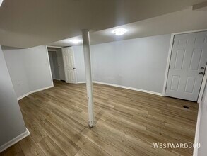 7640 S Phillips Ave-Unit -#G in Chicago, IL - Foto de edificio - Building Photo