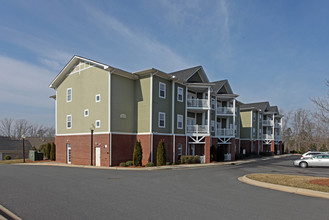 Manor in Pineville, NC - Foto de edificio - Building Photo