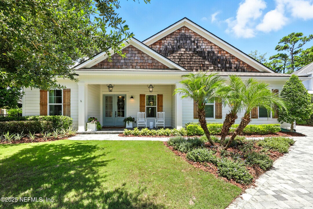 116 Palm Bay Ct in Palm Valley, FL - Building Photo