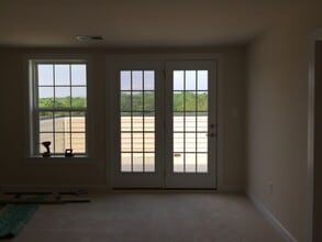 5423 Stream Bank Ln in Greenbelt, MD - Foto de edificio - Building Photo