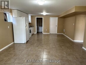 91 Sun King Crescent in Barrie, ON - Building Photo - Building Photo