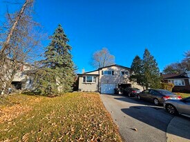 1535 E Jane Ave in Arlington Heights, IL - Building Photo