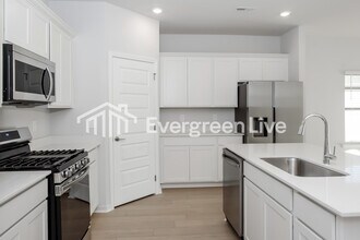 312 Pond Spg Dr in Huntsville, AL - Building Photo - Building Photo