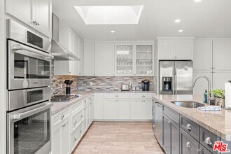 23236 Vía Calisero in Santa Clarita, CA - Building Photo - Building Photo