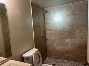 3527 NW 114th Terrace in Coral Springs, FL - Foto de edificio - Building Photo