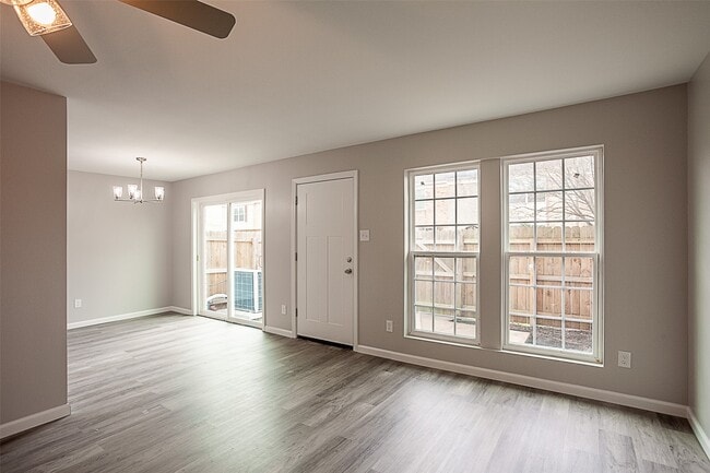 972 Park Meadow Dr in Beaumont, TX - Building Photo - Building Photo